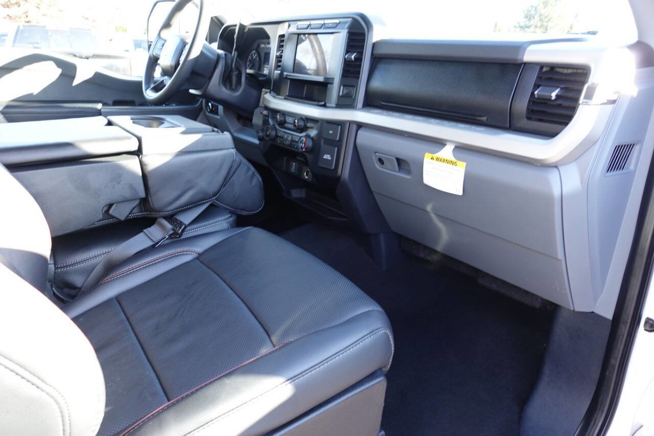 Used 2023 Ford F250 XLT image 33