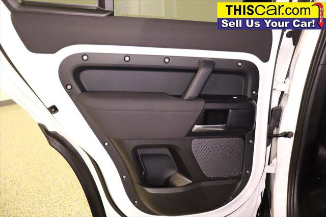 Used 2022 Land Rover Defender 110 image 33