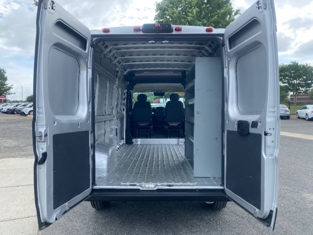 Used 2023 RAM ProMaster 2500 w/ Driver Convenience Group FWD image 9