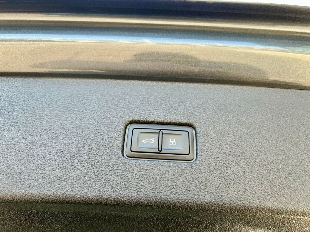 Used 2021 Audi SQ8 Prestige w/ Prestige Package image 10