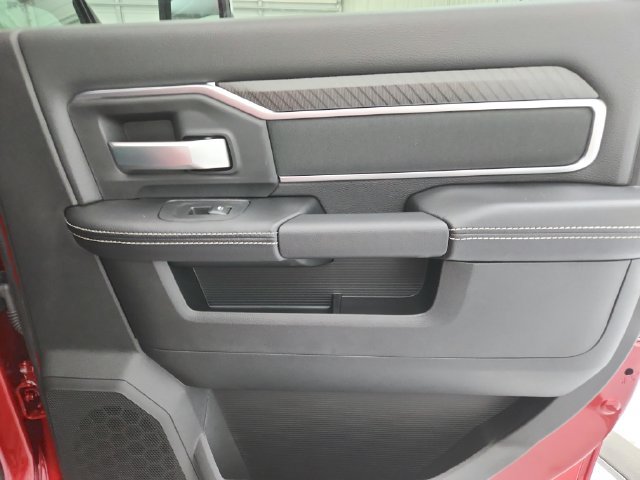 New 2026 RAM 2500 Big Horn AWD/4WD image 44