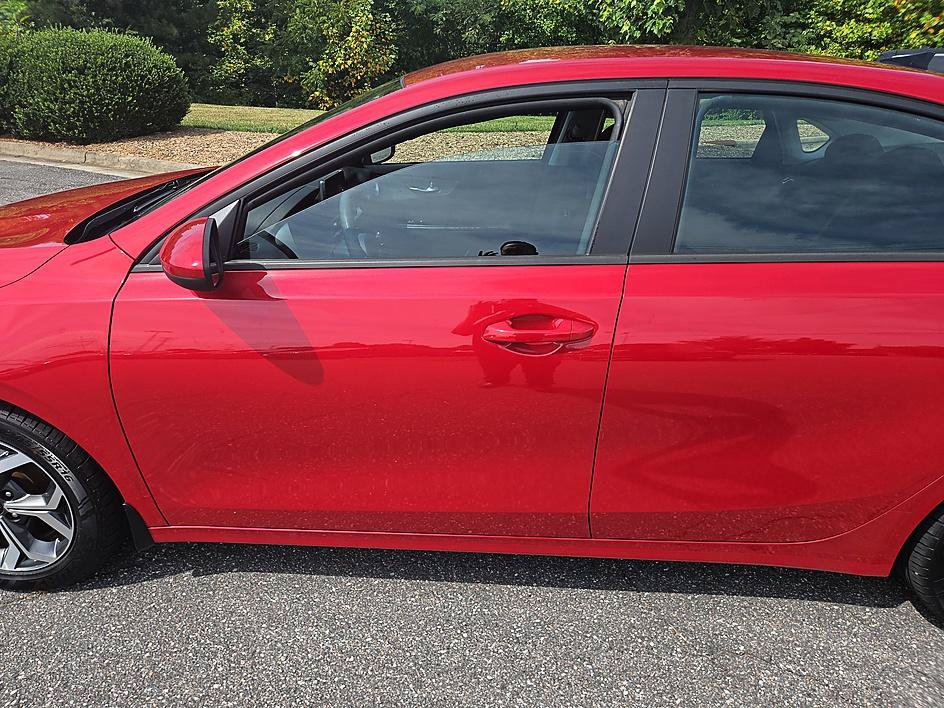 Used 2021 Kia Forte LXS FWD image 9