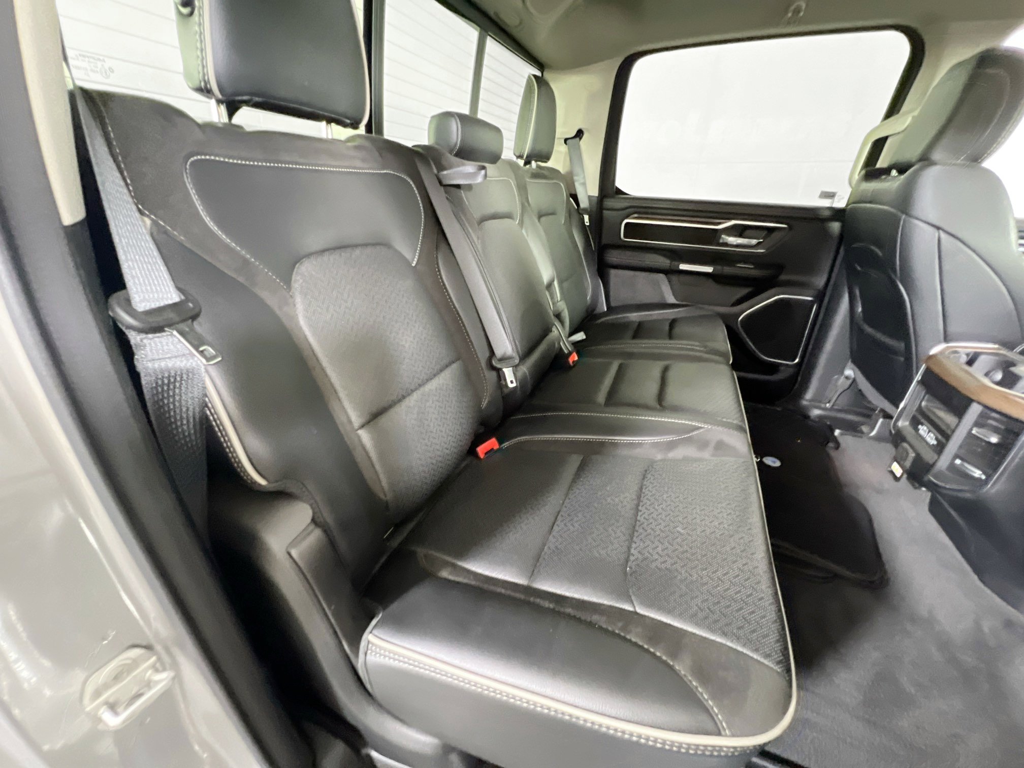 Used 2022 RAM 1500 Laramie image 25