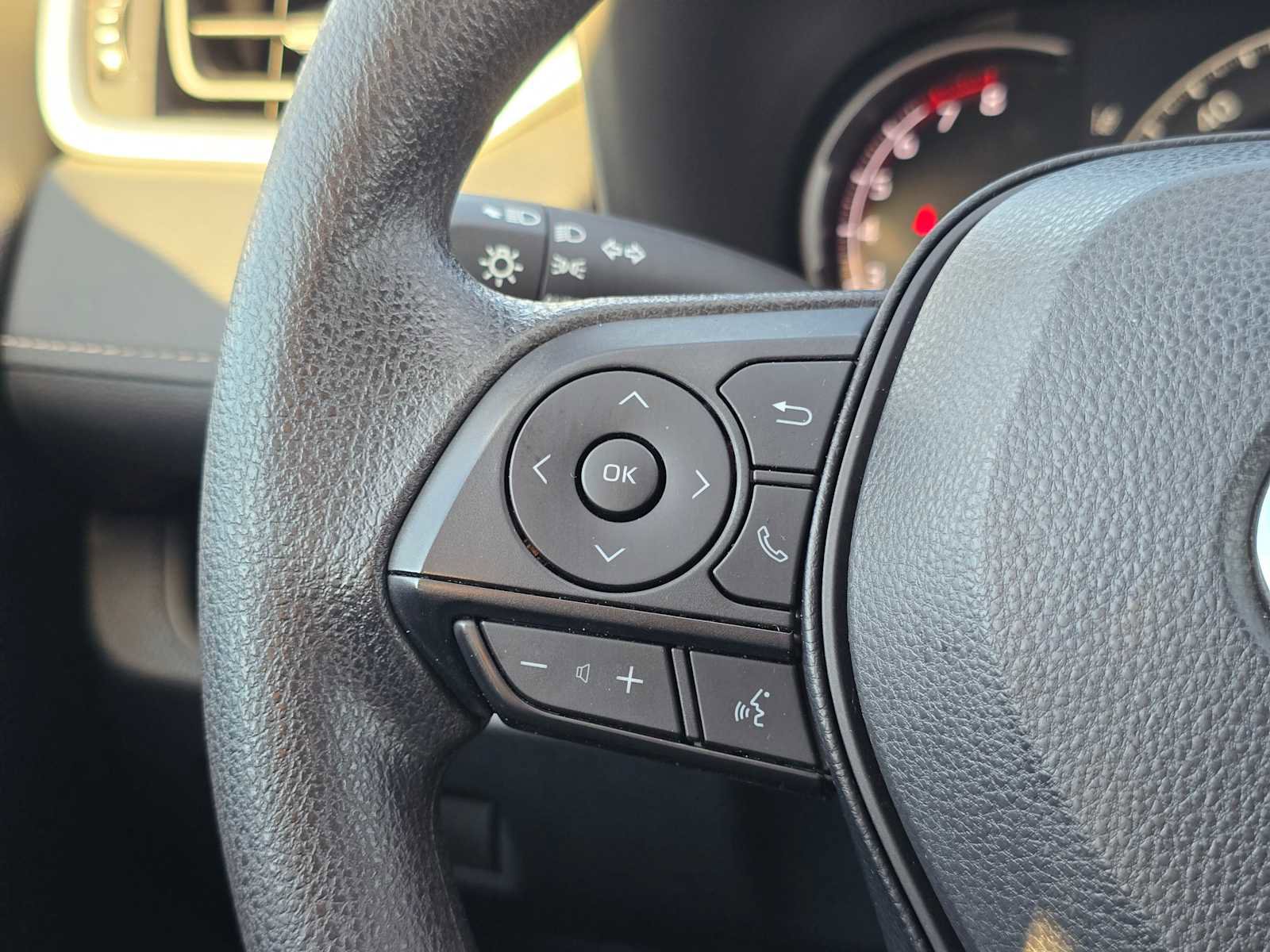 Certified 2024 Toyota RAV4 XLE image 34