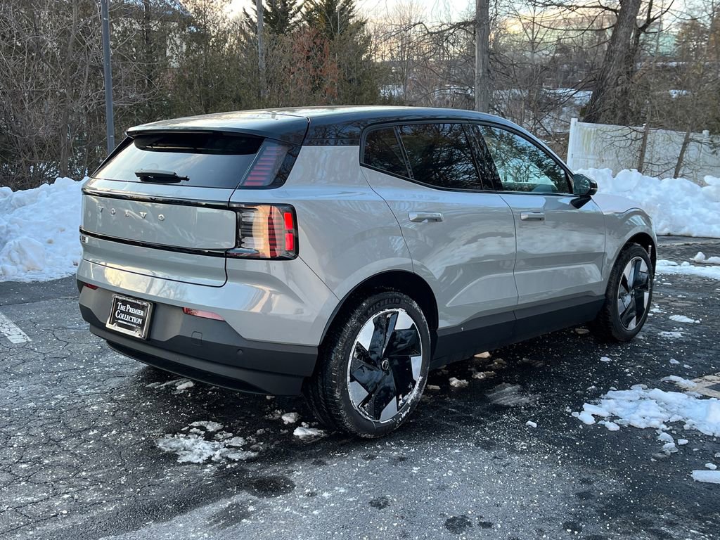 New 2026 Volvo EX30 Plus w/ Climate Package image 2