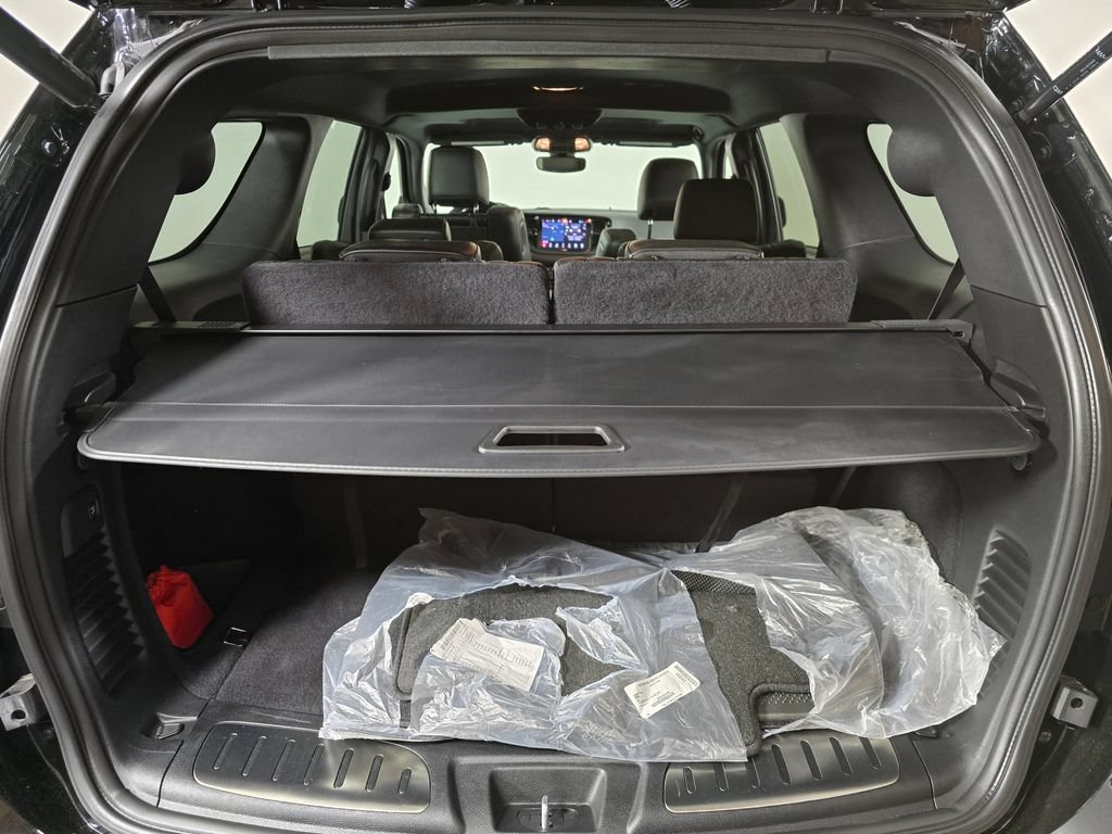 Used 2021 Dodge Durango R/T w/ Blacktop Package AWD/4WD image 16