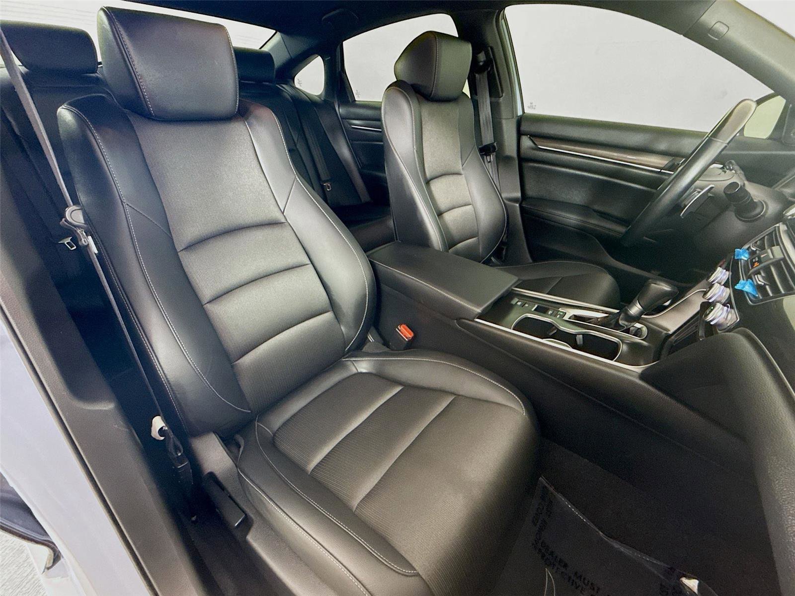 Used 2022 Honda Accord Sport image 24