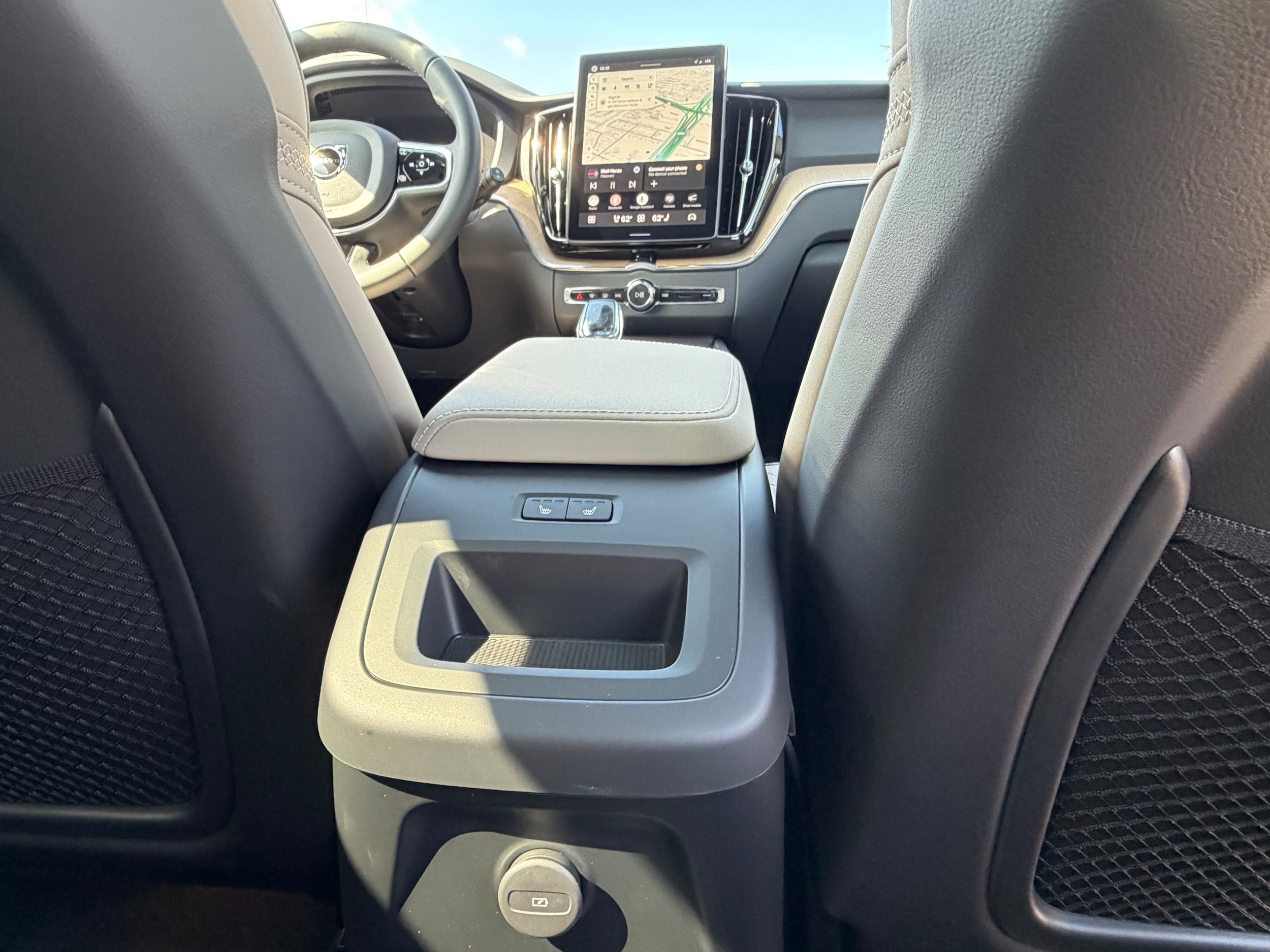New 2026 Volvo XC60 T8 Plus w/ Climate Package AWD/4WD image 11