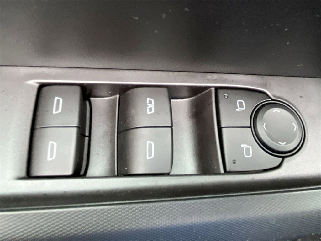 New 2026 GMC Canyon Elevation w/ Convenience Package image 15