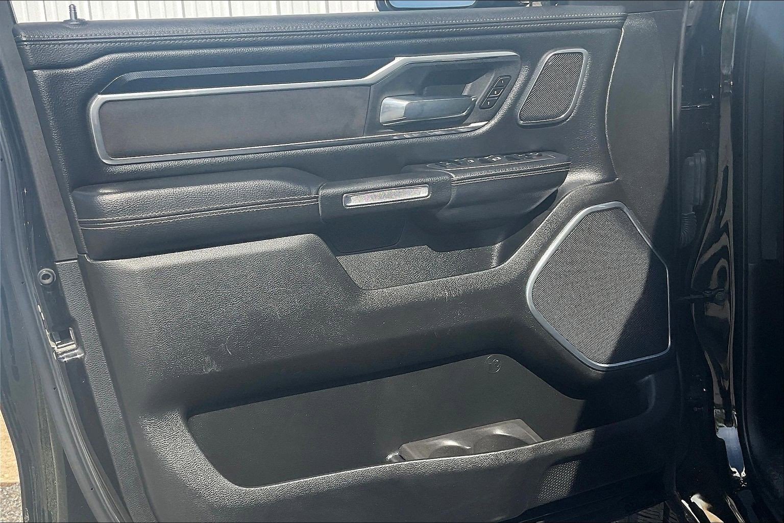 Used 2022 RAM 1500 Laramie AWD/4WD image 27