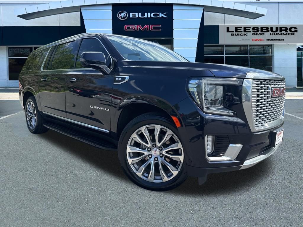 Used 2023 GMC Yukon XL Denali w/ Advanced Technology Package AWD/4WD image 1