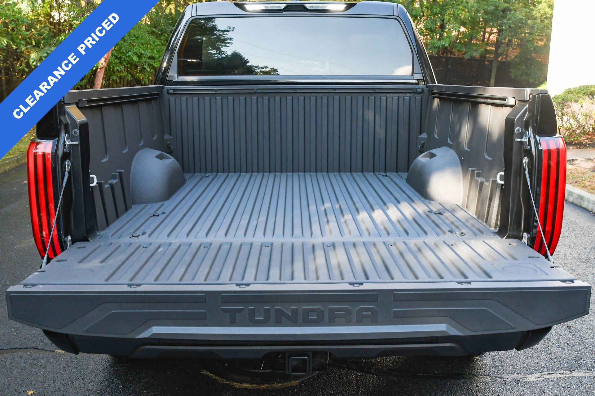 Used 2025 Toyota Tundra SR5 image 7