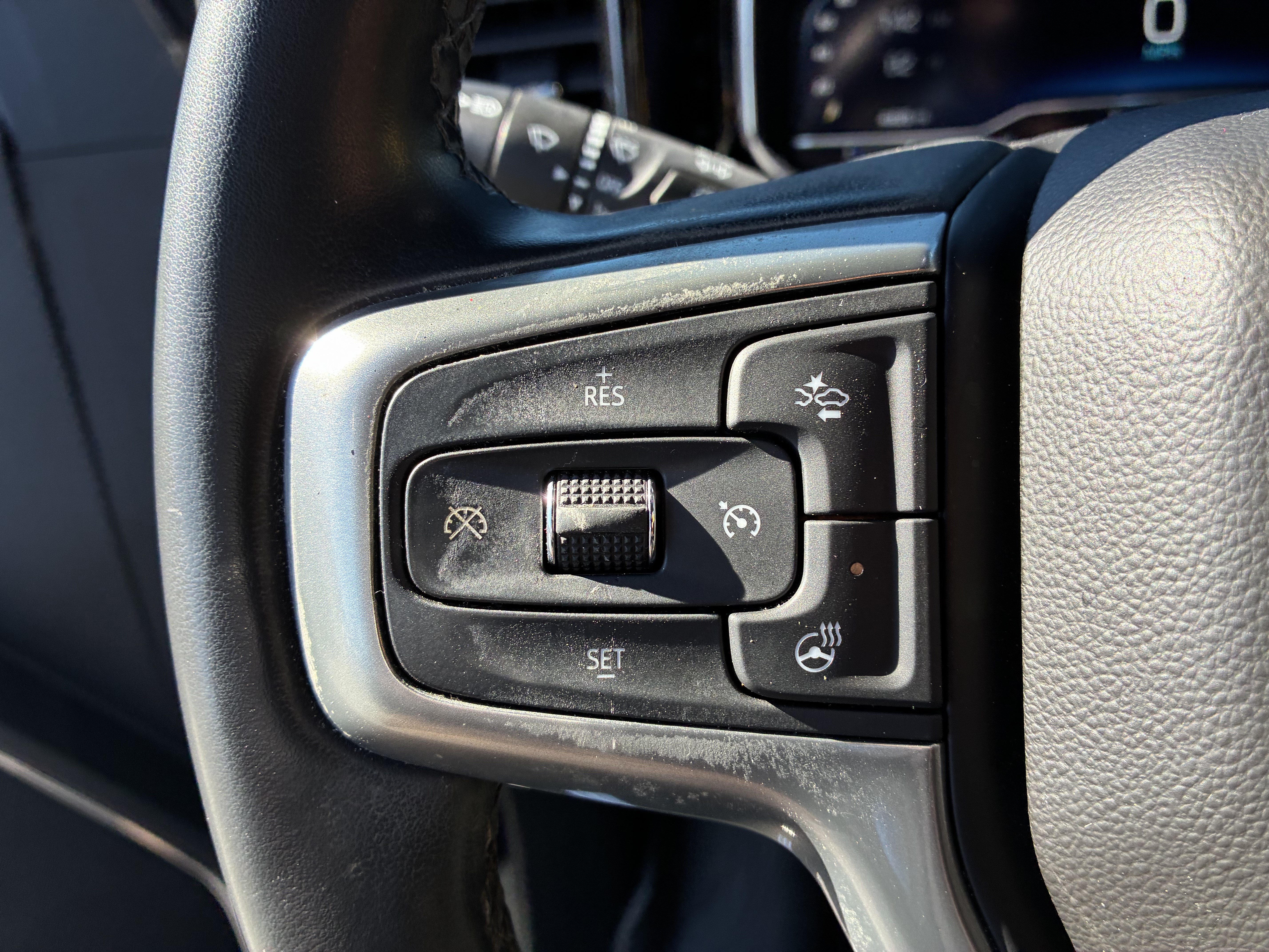 Used 2023 Chevrolet Silverado 1500 RST AWD/4WD image 30