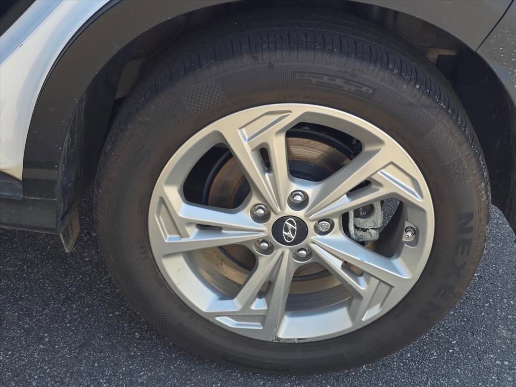 Used 2023 Hyundai Kona SEL w/ Convenience Package image 6