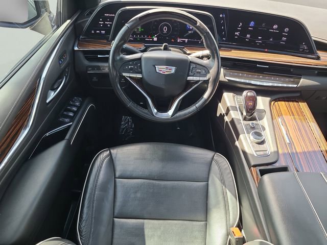 Used 2023 Cadillac Escalade Premium Luxury AWD/4WD image 14