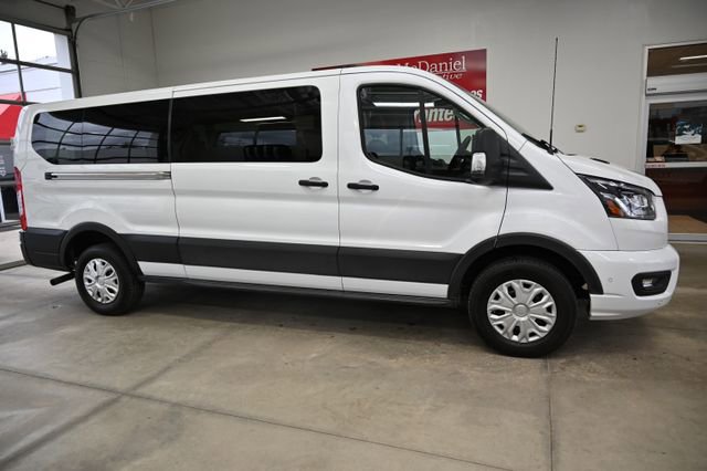 Used 2023 Ford Transit 350 XLT image 4