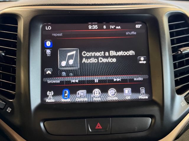 Used 2015 Jeep Cherokee Latitude w/ Comfort/Convenience Group AWD/4WD image 30