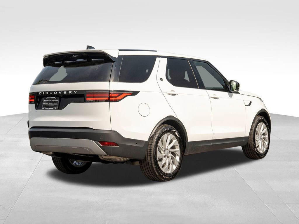 New 2025 Land Rover Discovery S image 4