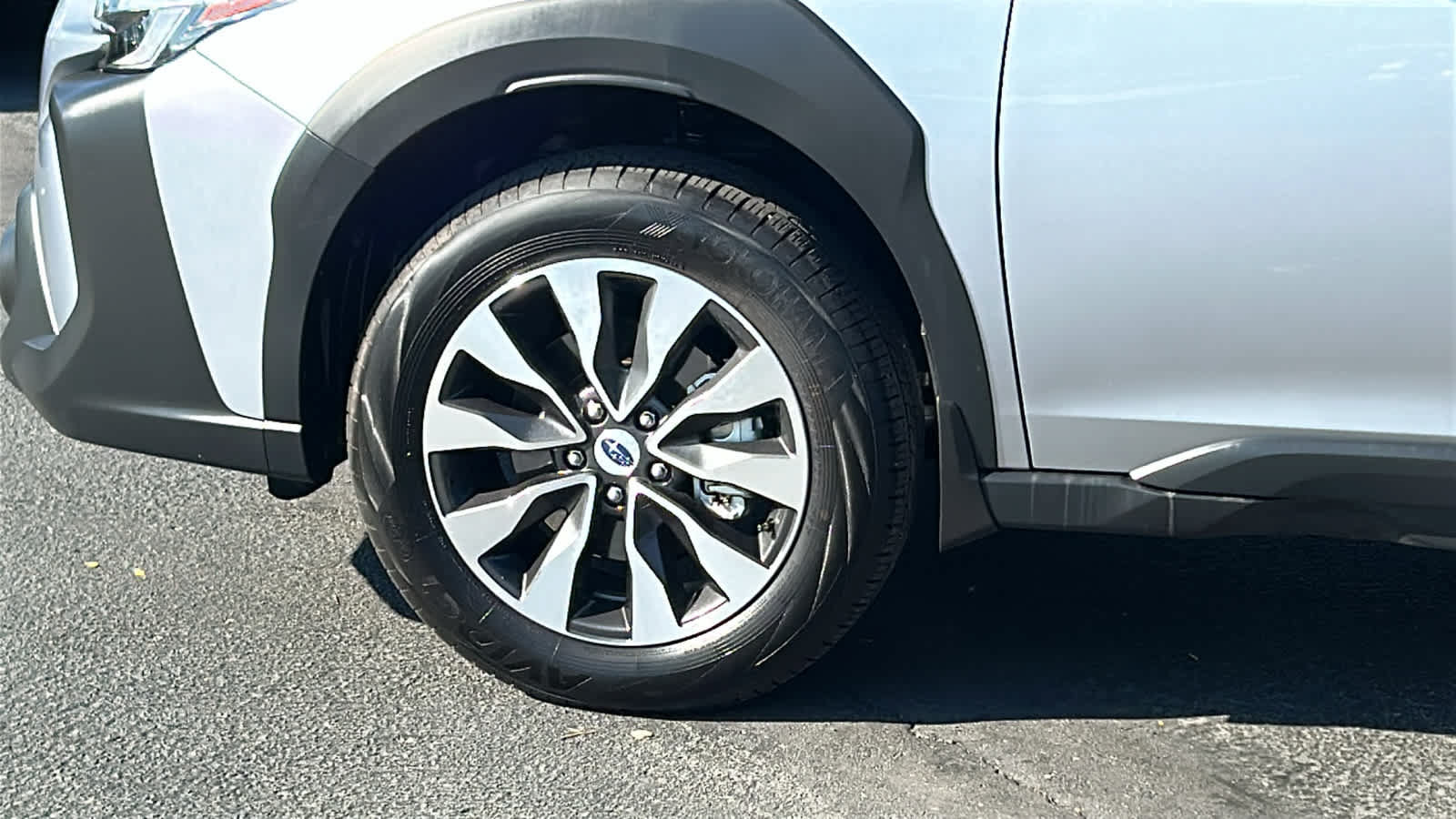Certified 2025 Subaru Outback Limited AWD/4WD image 10