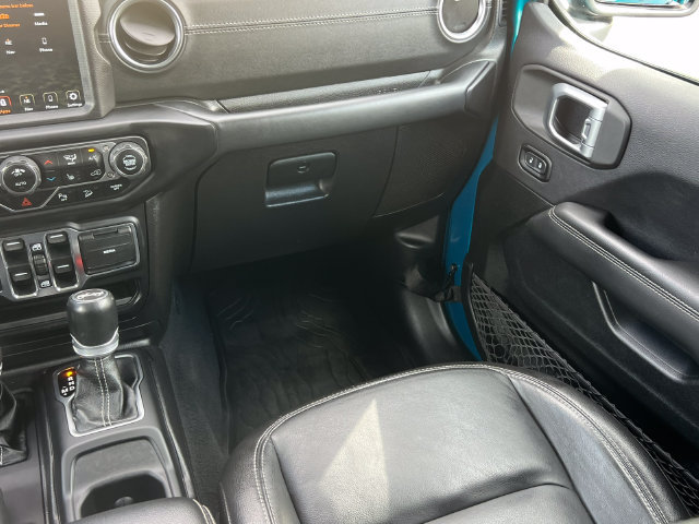 Used 2020 Jeep Wrangler Unlimited Sahara AWD/4WD image 28