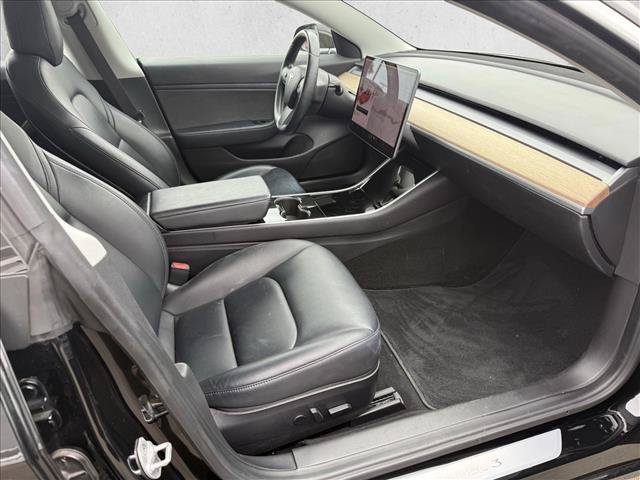 Used 2019 Tesla Model 3 Standard Range Plus RWD image 16