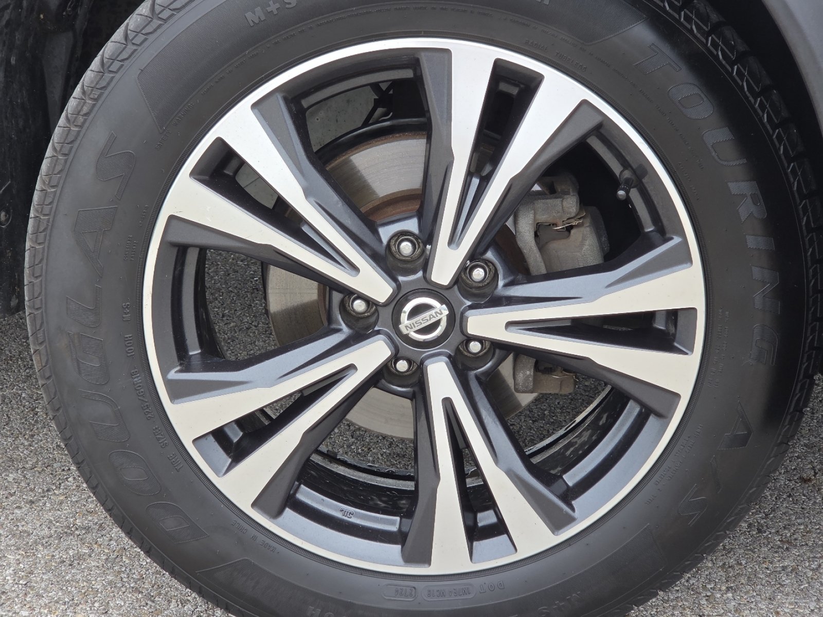 Used 2018 Nissan Rogue SL w/ Premium Package AWD/4WD image 11