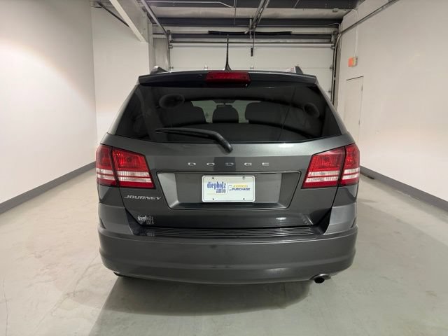 Used 2018 Dodge Journey SE w/ Connectivity Group FWD image 6