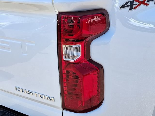 Used 2024 Chevrolet Silverado 2500 Custom w/ Custom Value Package AWD/4WD image 30