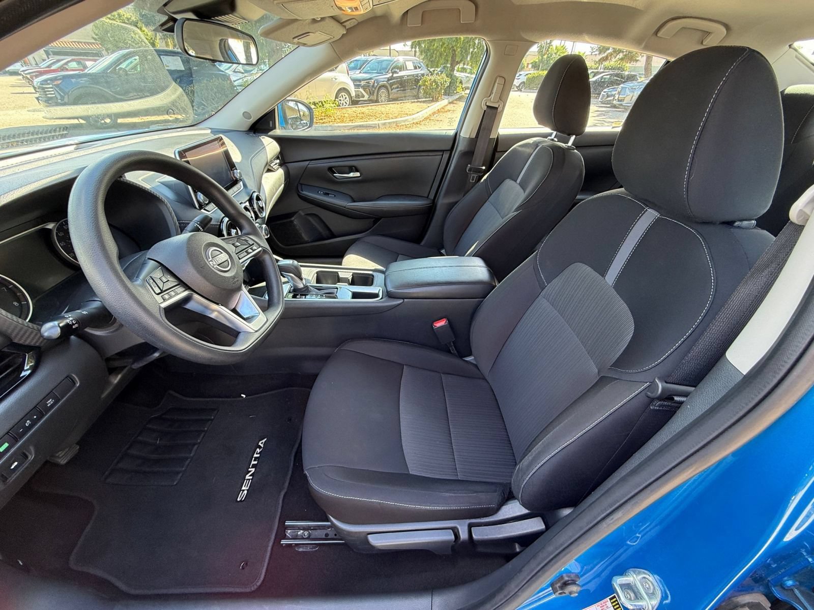 Used 2025 Nissan Sentra SV FWD image 22