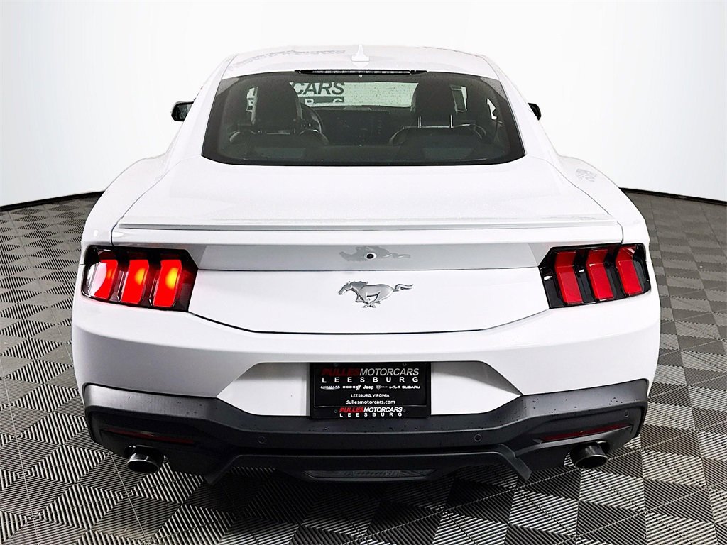 Used 2024 Ford Mustang Premium image 6