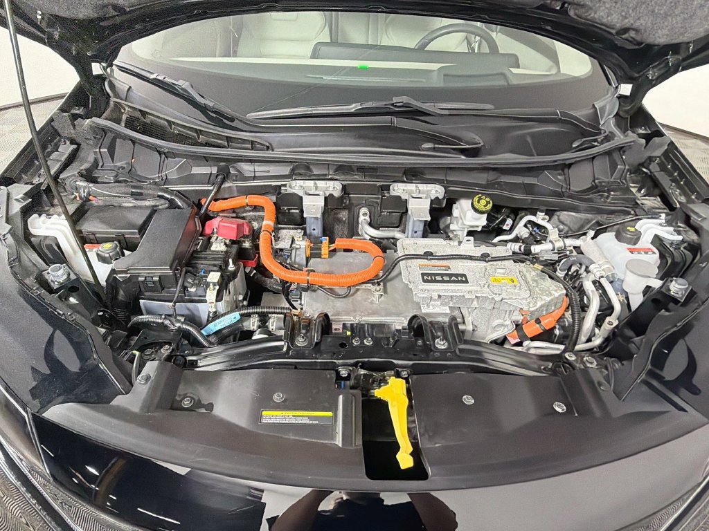 Used 2024 Nissan Ariya AWD image 30