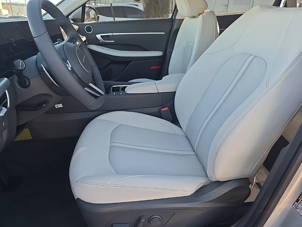 New 2026 Hyundai Sonata SEL FWD image 13