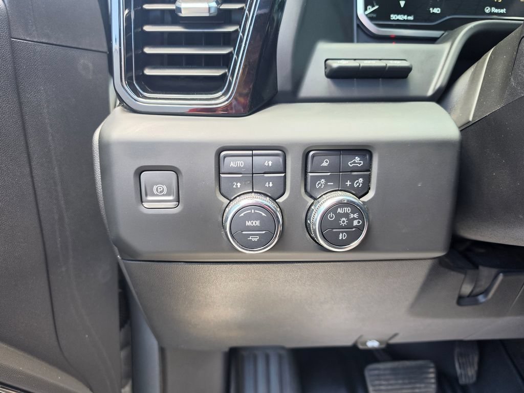 Used 2024 GMC Sierra 2500 AT4 w/ AT4 Premium Plus Package AWD/4WD image 23