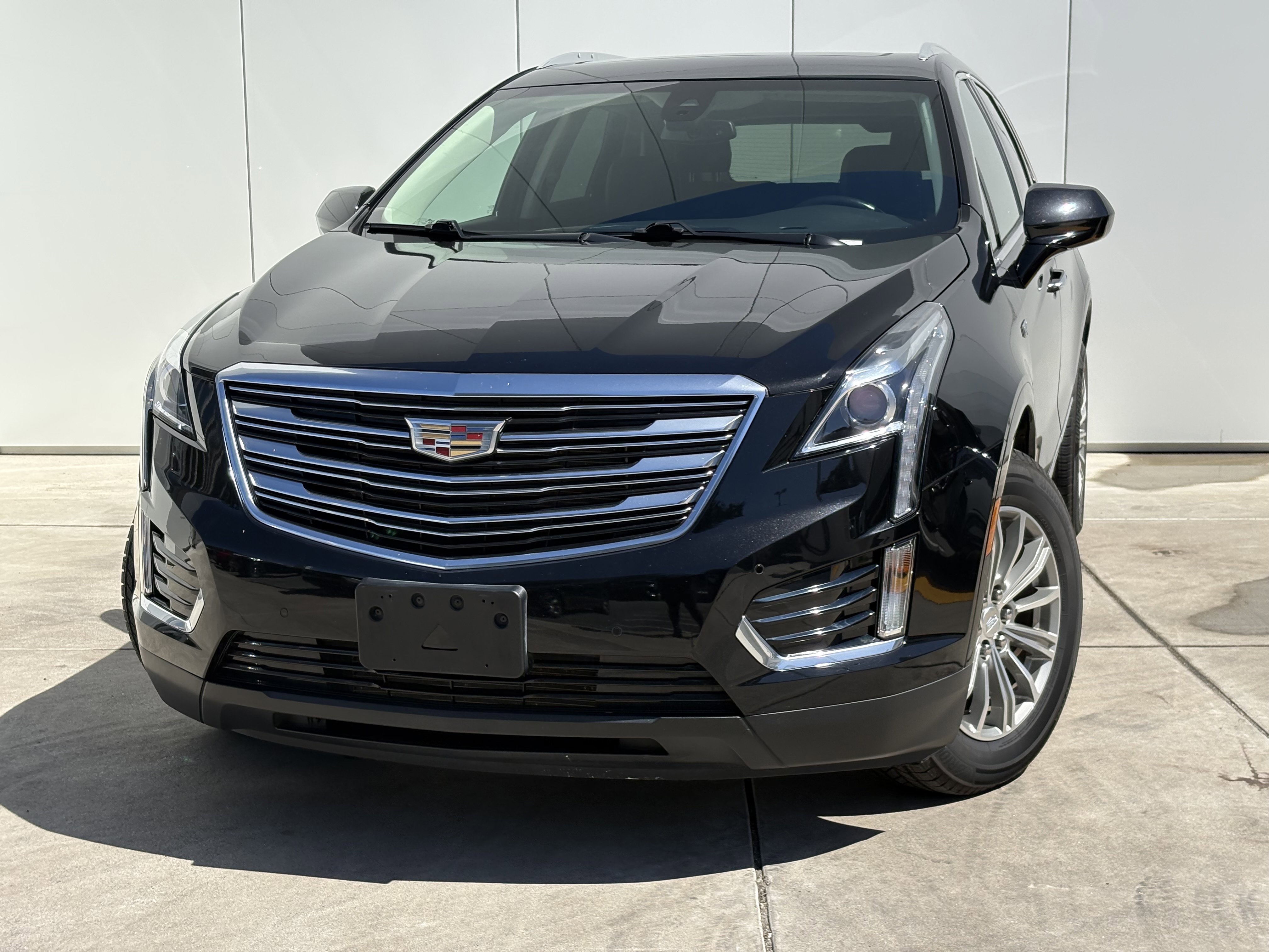 Used 2019 Cadillac XT5 Luxury image 1