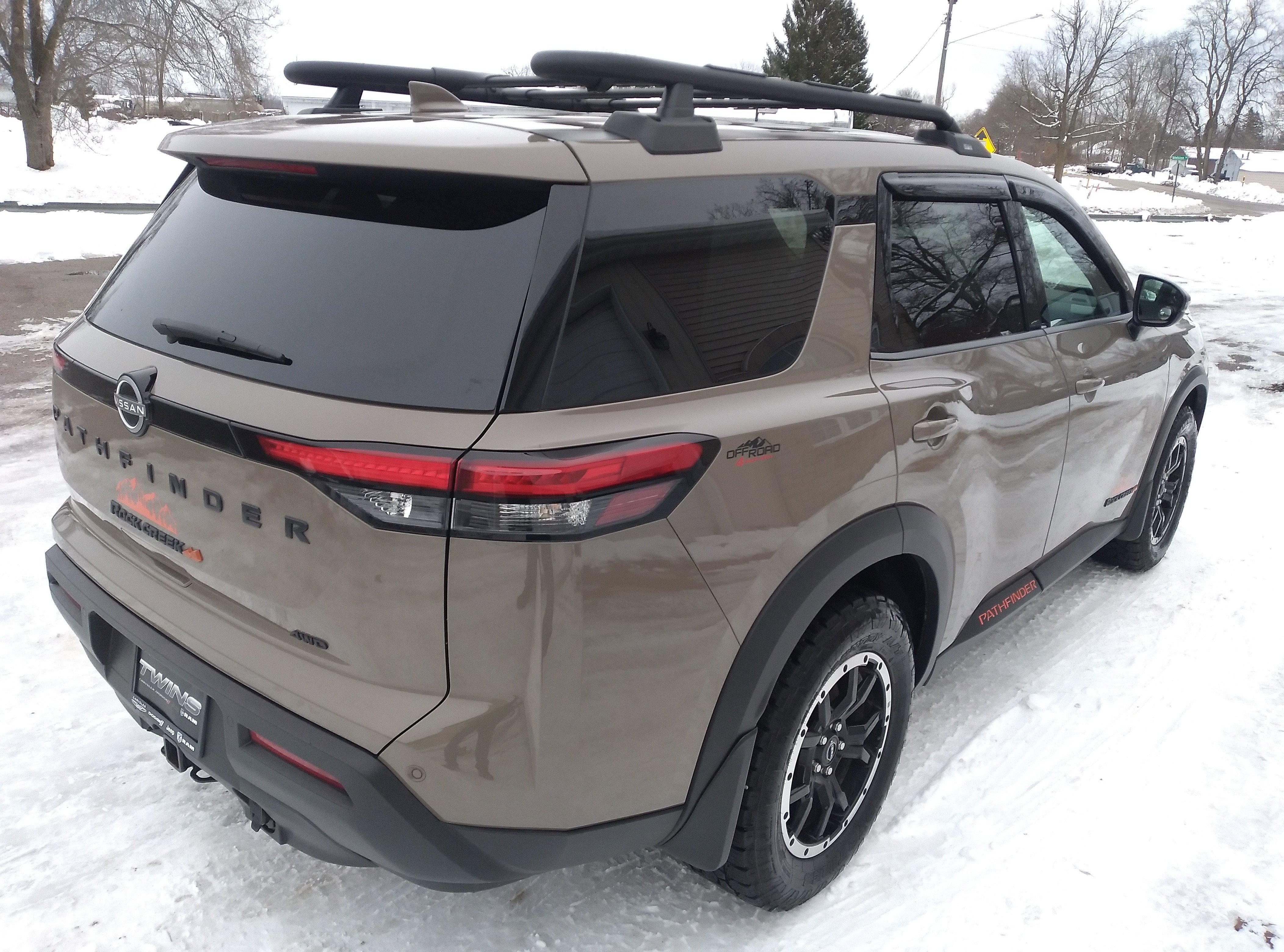 Used 2024 Nissan Pathfinder Rock Creek image 3