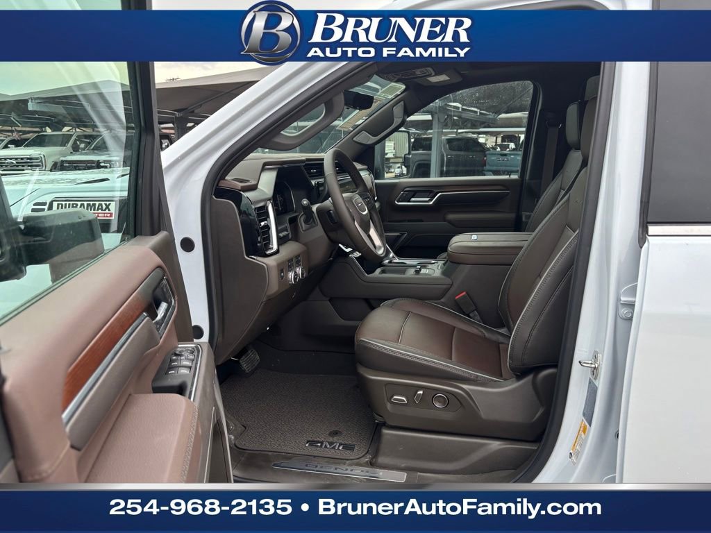 New 2026 GMC Sierra 3500 Denali w/ Denali Reserve Package image 15