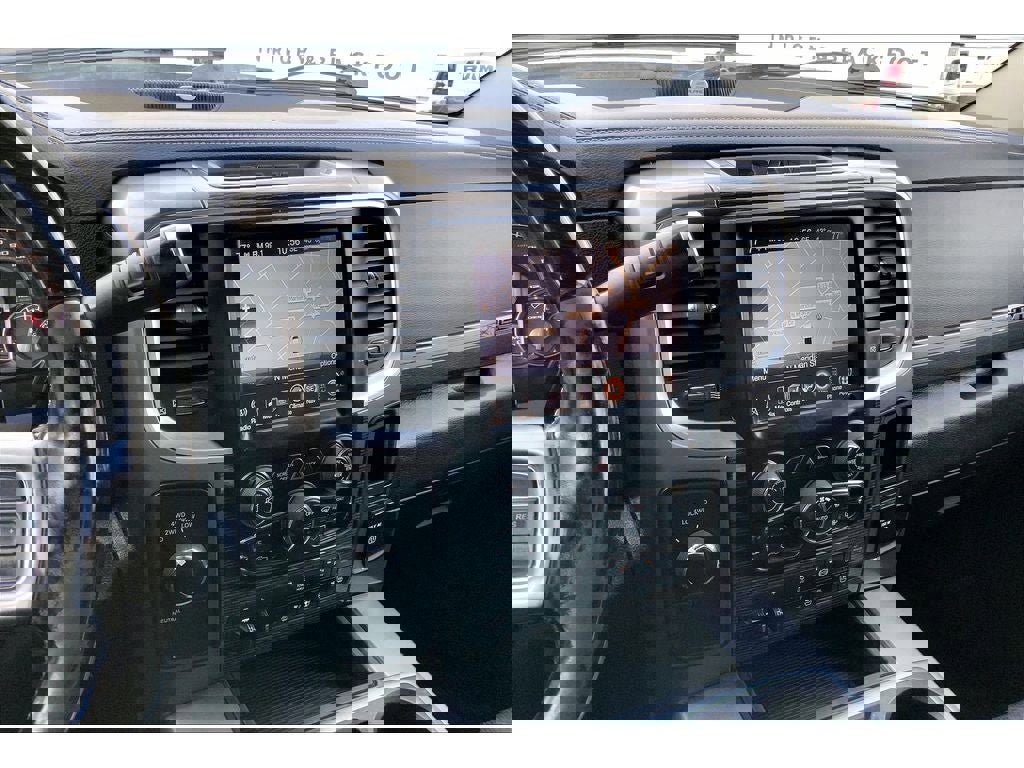 Used 2015 RAM 2500 Limited image 7