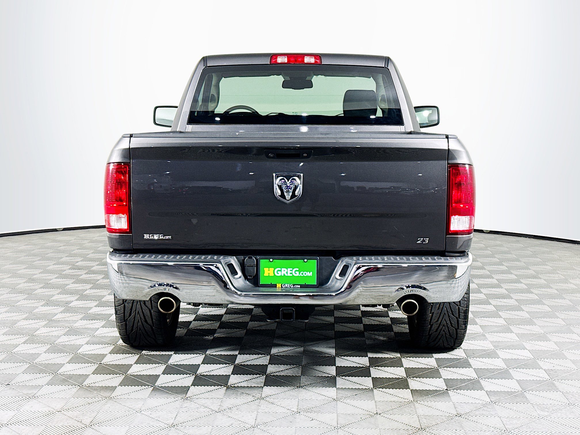 Used 2019 RAM 1500 Tradesman w/ Chrome Appearance Group RWD image 8