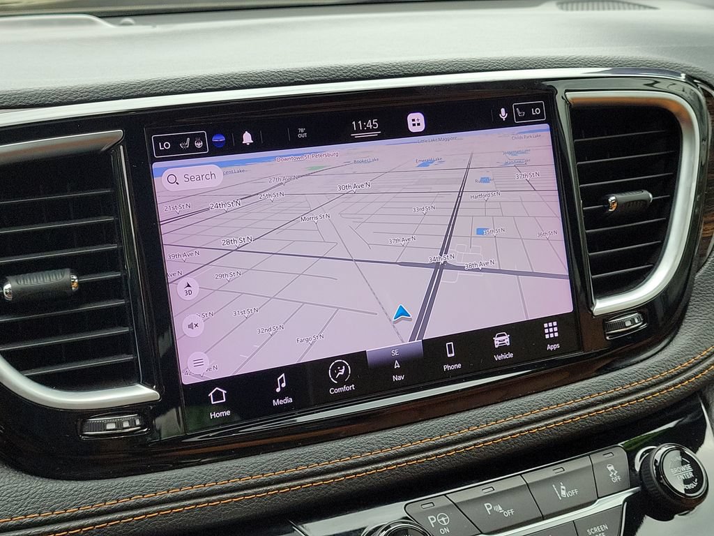 Used 2021 Chrysler Pacifica Pinnacle FWD image 26