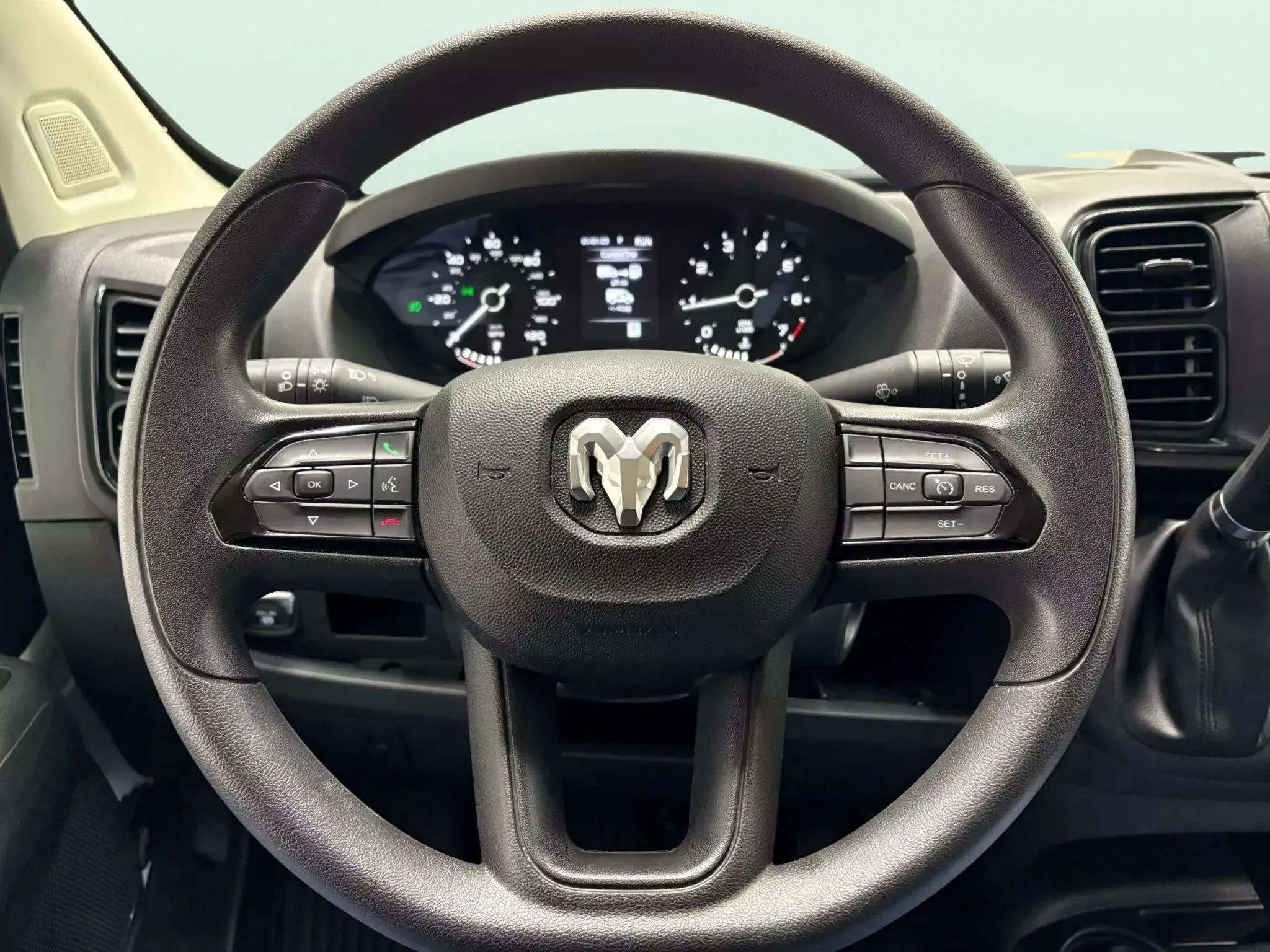 Used 2023 RAM ProMaster 2500 image 15