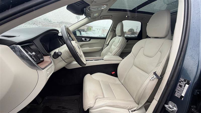 Used 2019 Volvo XC60 T6 Inscription w/ Protection Package AWD/4WD image 28
