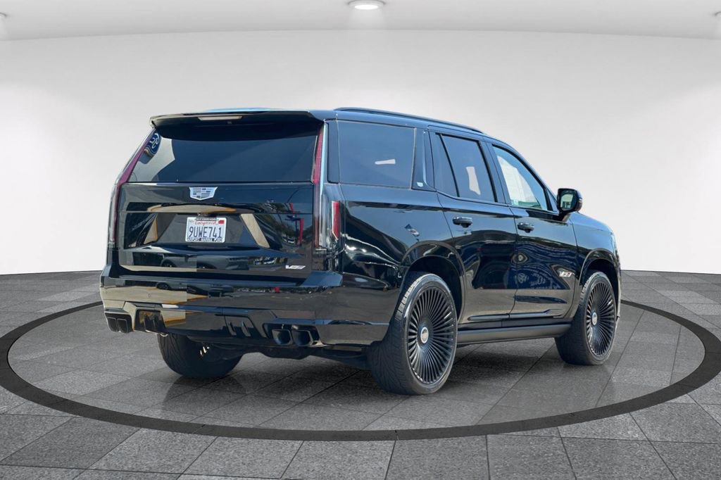 Used 2023 Cadillac Escalade V w/ Heavy-Duty Trailer Package AWD/4WD image 5