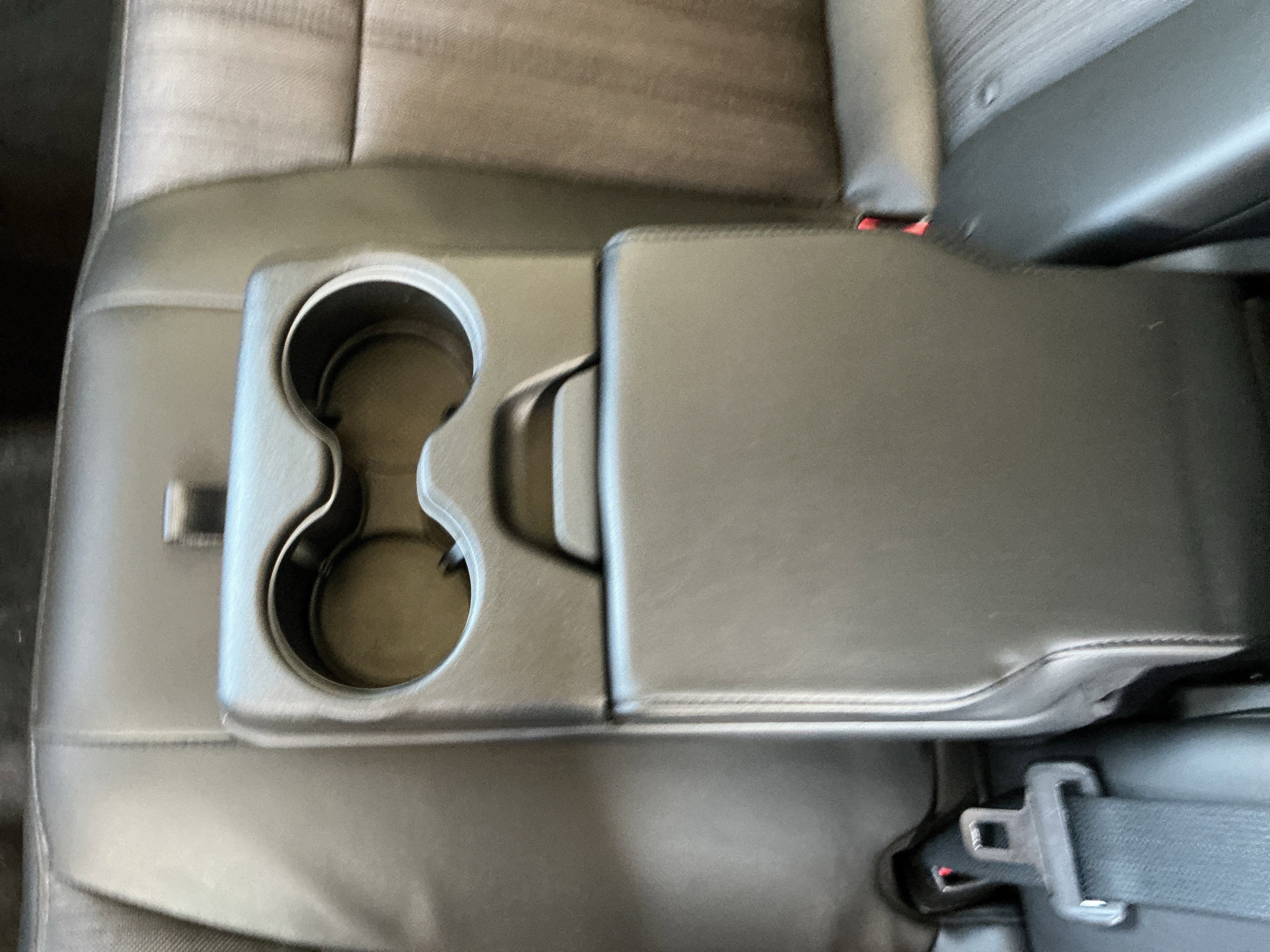 Used 2013 Chrysler 300 S image 34