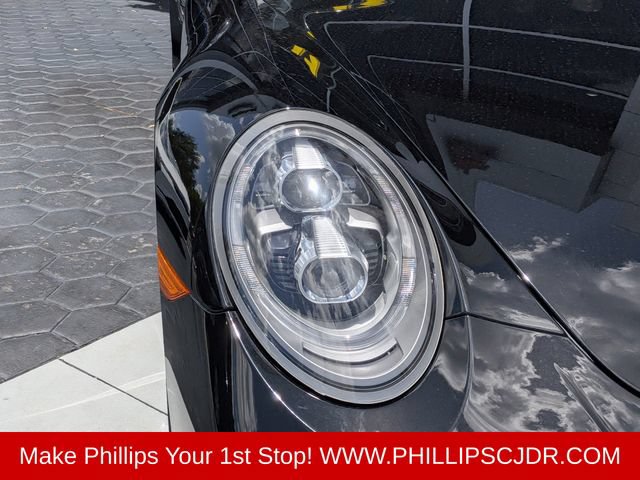 Used 2017 Porsche 911 Turbo S AWD/4WD image 9