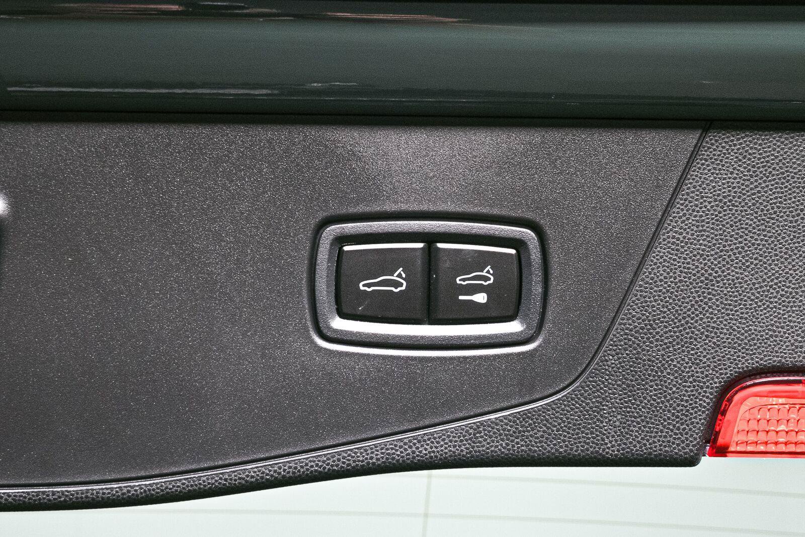 New 2026 Porsche Cayenne Electric AWD/4WD image 32