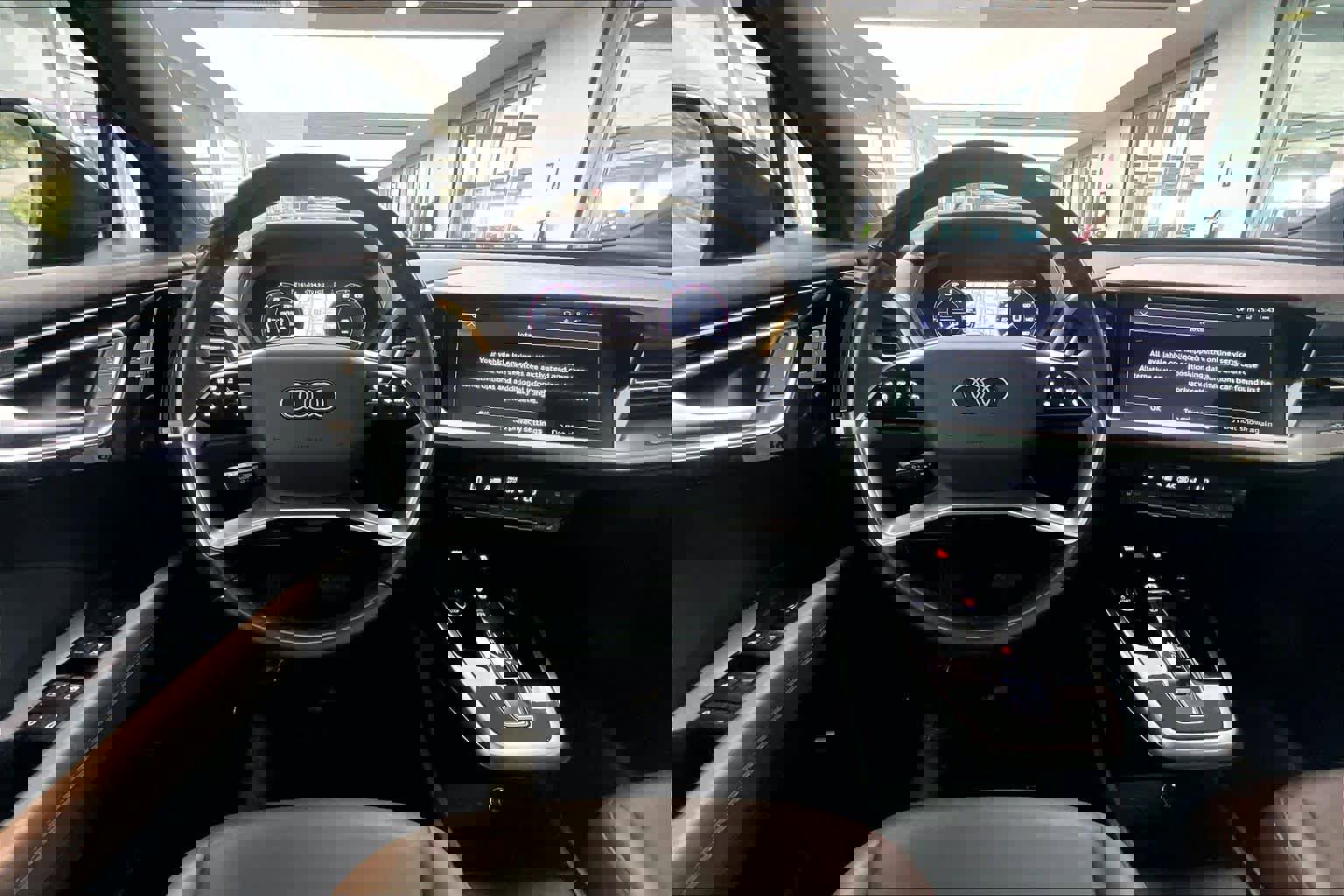 Used 2023 Audi Q4 e-tron Premium Plus RWD image 5