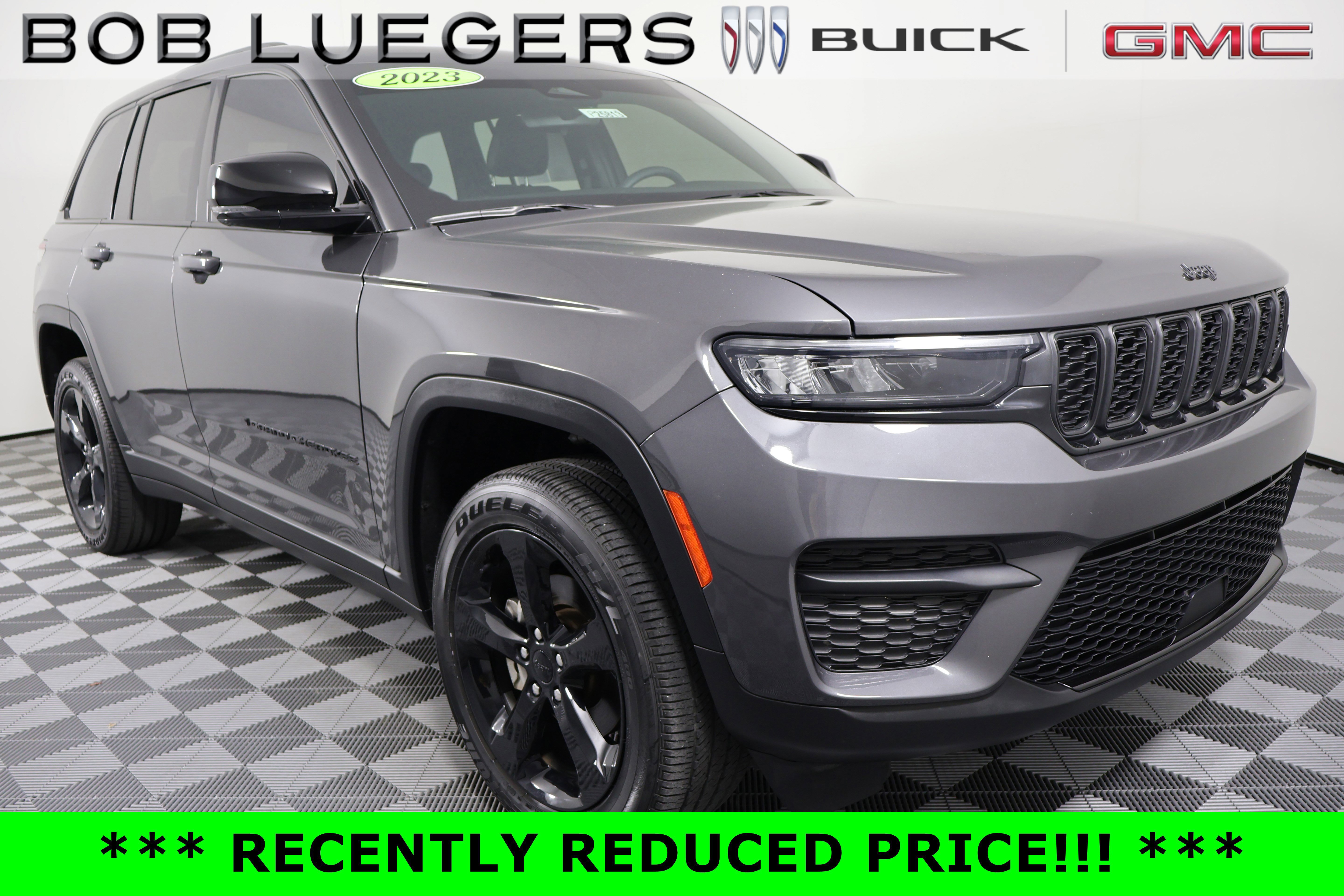 Used 2023 Jeep Grand Cherokee Altitude