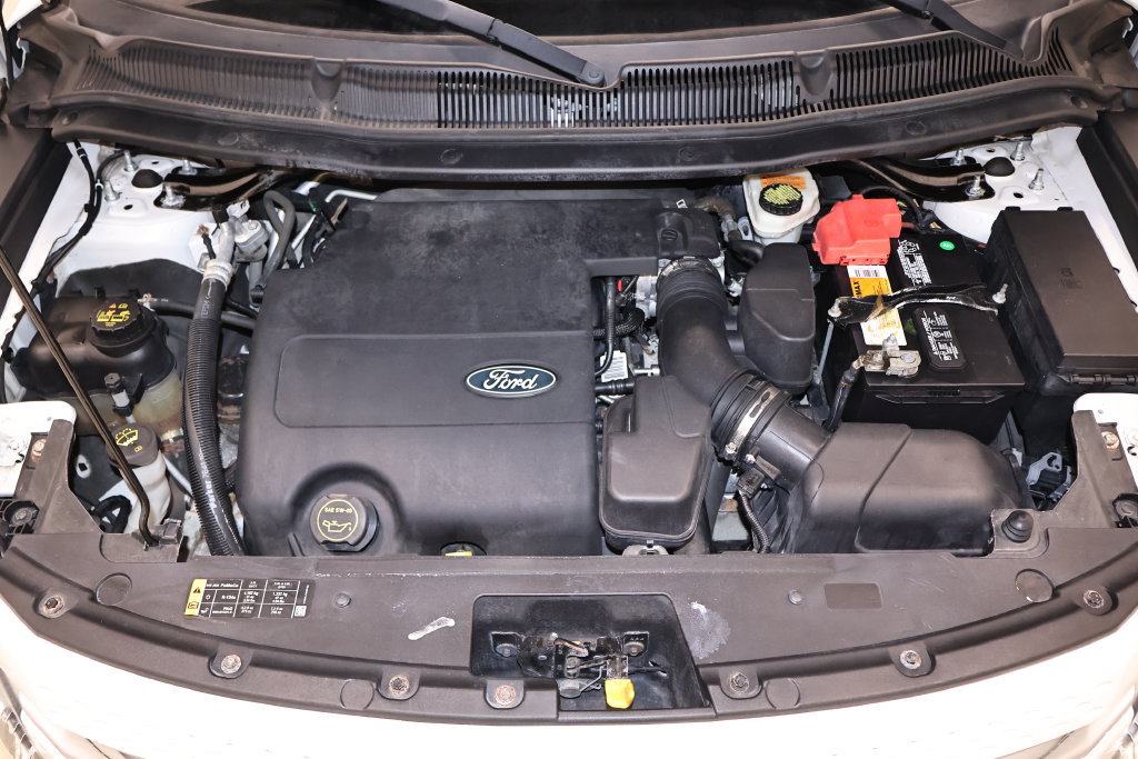 Used 2014 Ford Explorer Limited w/ Equipment Group 301A AWD/4WD image 48