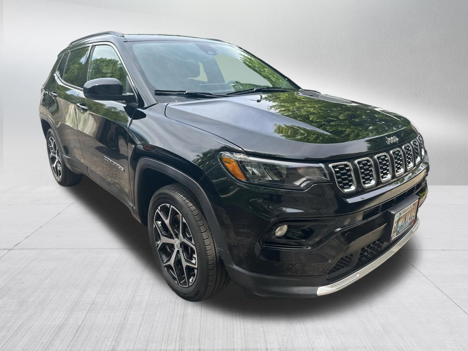 Used 2024 Jeep Compass Limited AWD/4WD image 8