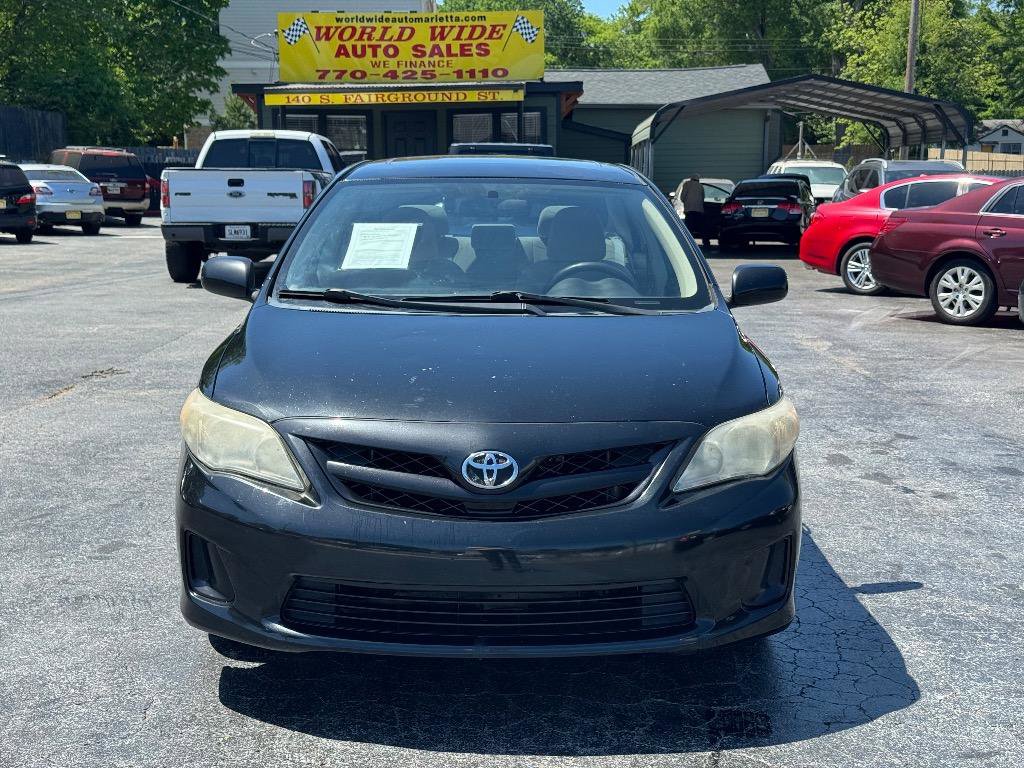 Used 2011 Toyota Corolla LE FWD image 2